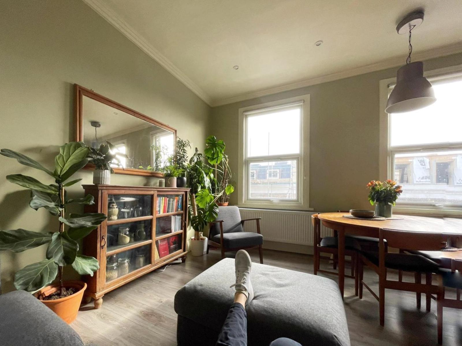 Appartamento Tubeside Stylish 2-bed Flat Londra
